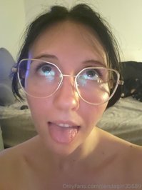 gummypanda888 leak - Just a few sexy selfies . No nudity