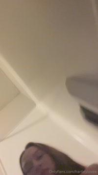 harlleylovee leak - I love the magic wand jeez