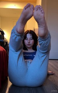 imjuliequeen leak - edgeeee and milkkk to my clothed body and soft feet tonight ..