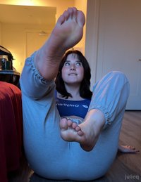 imjuliequeen leak - edgeeee and milkkk to my clothed body and soft feet tonight ..