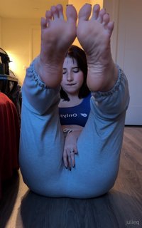 imjuliequeen leak - edgeeee and milkkk to my clothed body and soft feet tonight ..