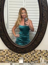 irish_stars_29 leak - Dressed up ready for and dinnnerr Would you take me out d..
