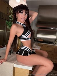 izzybunniesvip leak - I'll be tonight's dessert come lick me