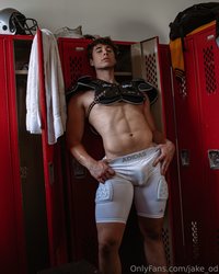 jake_od leak - It’s like he’s begging for it bro ‍ like that locker-room..