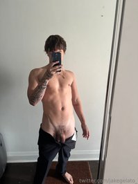 jakegelato leak - 28 pictures of me taking off my pants