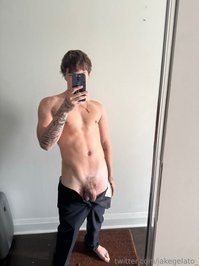 jakegelato leak - 28 pictures of me taking off my pants