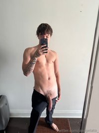 jakegelato leak - 28 pictures of me taking off my pants