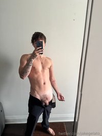 jakegelato leak - 28 pictures of me taking off my pants