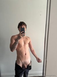jakegelato leak - 28 pictures of me taking off my pants