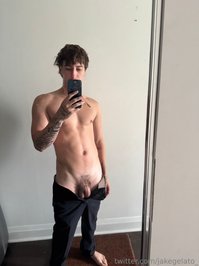 jakegelato leak - 28 pictures of me taking off my pants