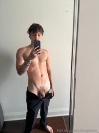 jakegelato leak - 28 pictures of me taking off my pants