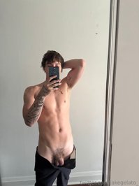 jakegelato leak - 28 pictures of me taking off my pants