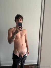 jakegelato leak - 28 pictures of me taking off my pants