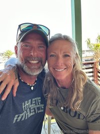 jam1ecroft leak - At the bay this afternoon for a bite to eat and a few drinks..