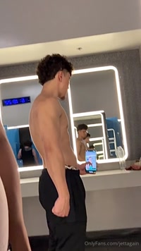 jettagain leak - No one knows I got that thing out in the locker room