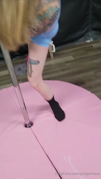 juniperhaze leak - More pole class fun✨️ Peep that concentration face.