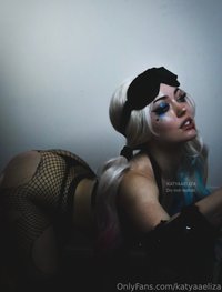 katyaaeliza leak - Few more pics being sent out in the DMs right now:) but here..