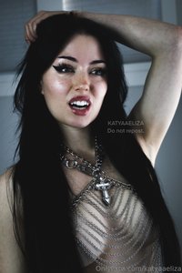 katyaaeliza leak - <3 vampiress stuff (More pics from this set available, see..