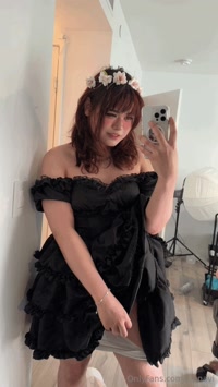 kianavi leak - I honestly have such a hard time not getting a boner in this..