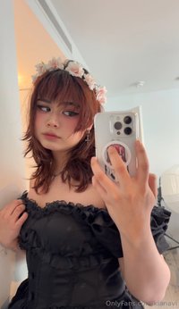 kianavi leak - ahhhh I feel so pretty in this outfit I wish I had someone h..