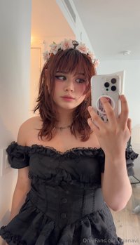 kianavi leak - ahhhh I feel so pretty in this outfit I wish I had someone h..