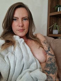 kittybrat13 leak - Shall we just get cosy and snuggle on the sofa today?