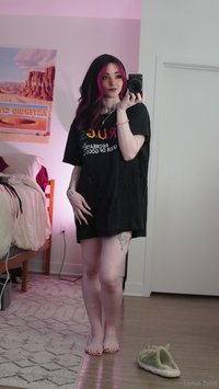 lanabeexo leak - Whats under the oversized tee LOL