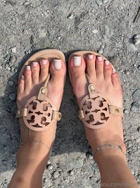 lehlani leak - Wet all day and it’s not an exaggeration