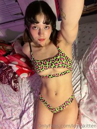 lovinkitten leak - invite me to ur pool pls