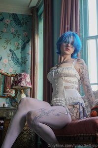 lyracr0w0-vip leak - these are a lil artsy hehe