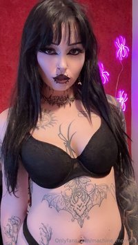 machine_mommy leak - how would you feel if I blew your phone up with photos of me..