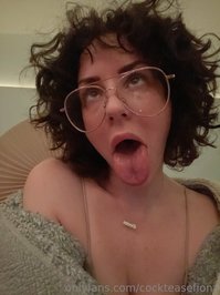 mamafiona1 leak - MFW I see my sons hard cock through the shower curtain. I kn..