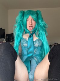 mattiegarf leak - Ever seen a cuter miku?