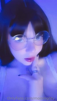 moonlighty_ leak - all in white