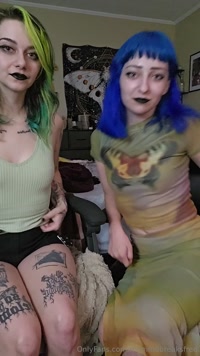 mymindbreaksnoppv leak - **Fighting Over Who's Better** @inarafoxx and I compare..