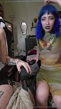 mymindbreaksnoppv leak - **Spanking Eachother** @inarafoxx and I spank eachother..