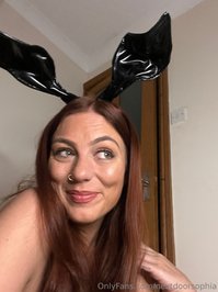 nextdoorsophia leak - So you wanna play with all 3 of my holes right? Xx