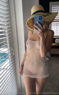 noface-housewifenoppv leak - Birthday suit over bathing suit.. The reason moms always ..