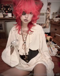 puppy_priest leak - Femboy Foxy cosplay!!! Arrrrr‍☠️ I bet I can find a good us..