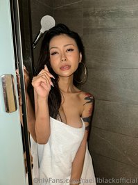 raelilblackofficial leak - Come get wet with me