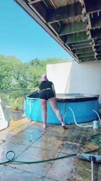 redchair_dancer leak - Summer time means time outside! Also a lot of my family memb..