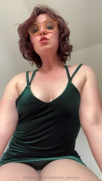 redchair_dancer leak - Ah yes.... the green velvet dress. Some of you really loved ..