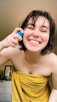 redchair_dancer leak - Happy Monday! (Sorry if the time difference still has you en..