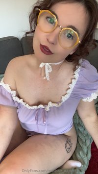 redchair_dancer leak - I remember this! Sometimes I feel ultra-feminine and like ge..