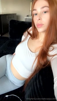 redheadjas304 leak - Pretty face, soft smile… but I’ll let you imagine the rest ..