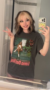 rynkerbellee leak - Ignore my goofy sunburn.. standing in a stadium for hours un..