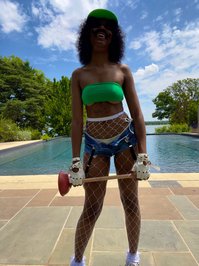 saintziya leak - Need your pipe cleared ? (the sun kinda ruined these but ..