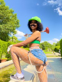 saintziya leak - Need your pipe cleared ? (the sun kinda ruined these but ..