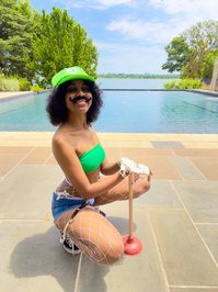 saintziya leak - Need your pipe cleared ? (the sun kinda ruined these but ..