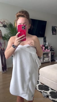 sashawonderr leak - Some clips from the shower